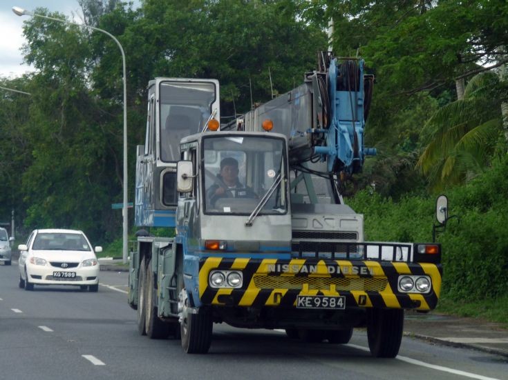 Nissan diesel cranes #7